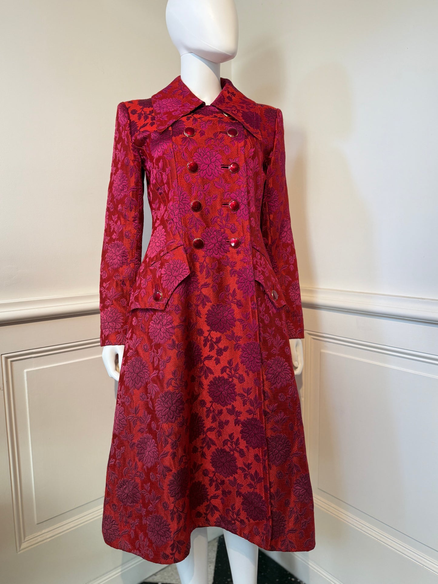 Documented Runway Yves Saint Laurent Rive Gauche AW 1992/1993 Runway brocade coat