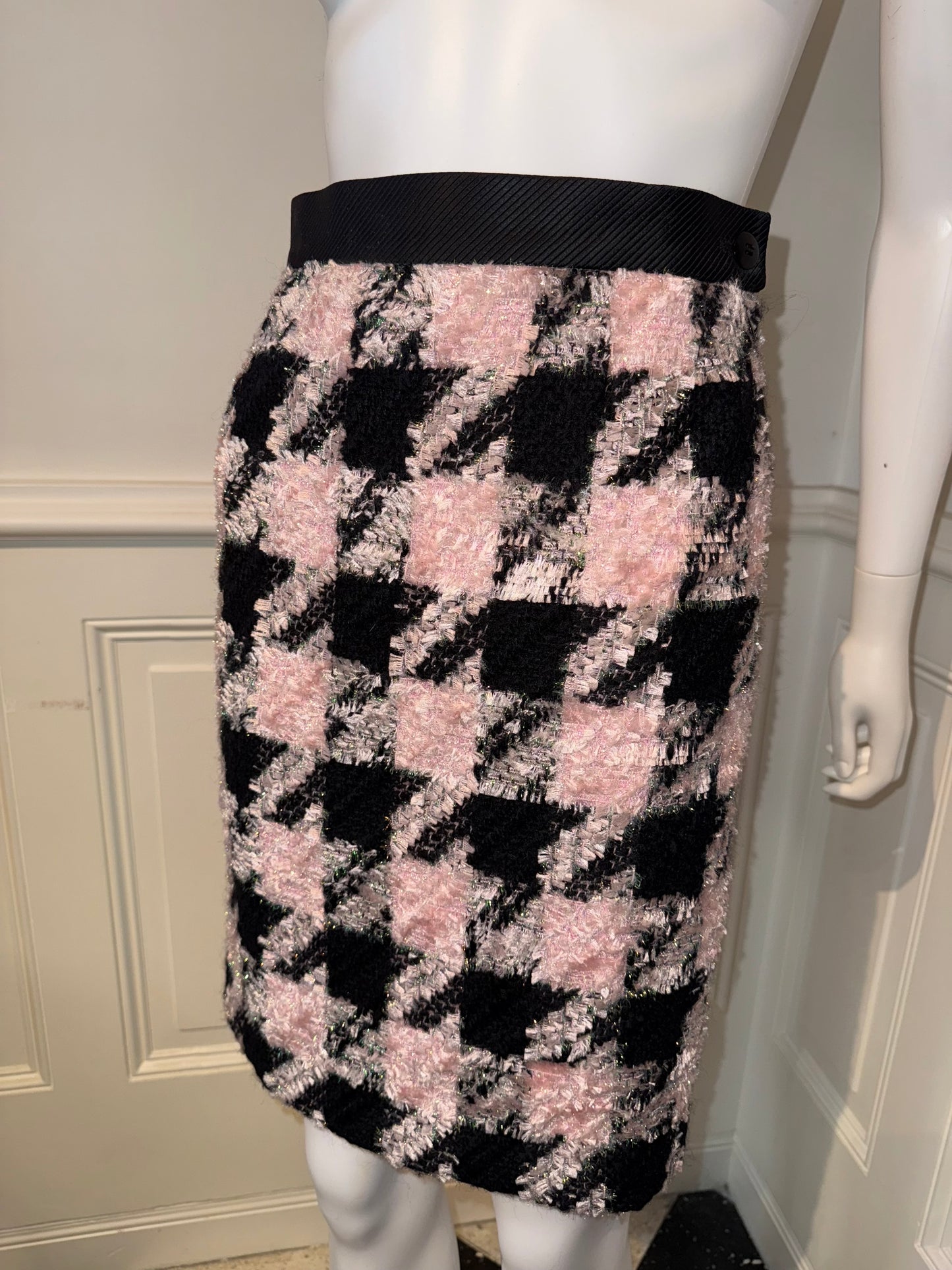 Iconic gorgeous vintage Escada by Margaretha Ley houndstooth skirt suit