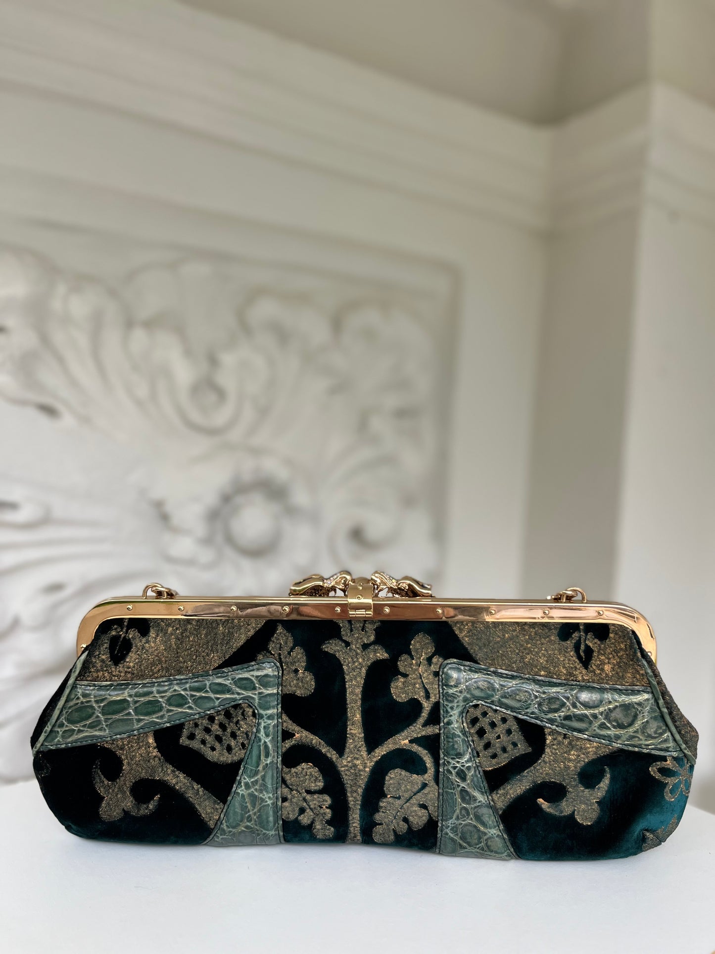 Iconic extremely rare Tom Ford for Gucci Damask « Dragon » purse clutch FW 2004