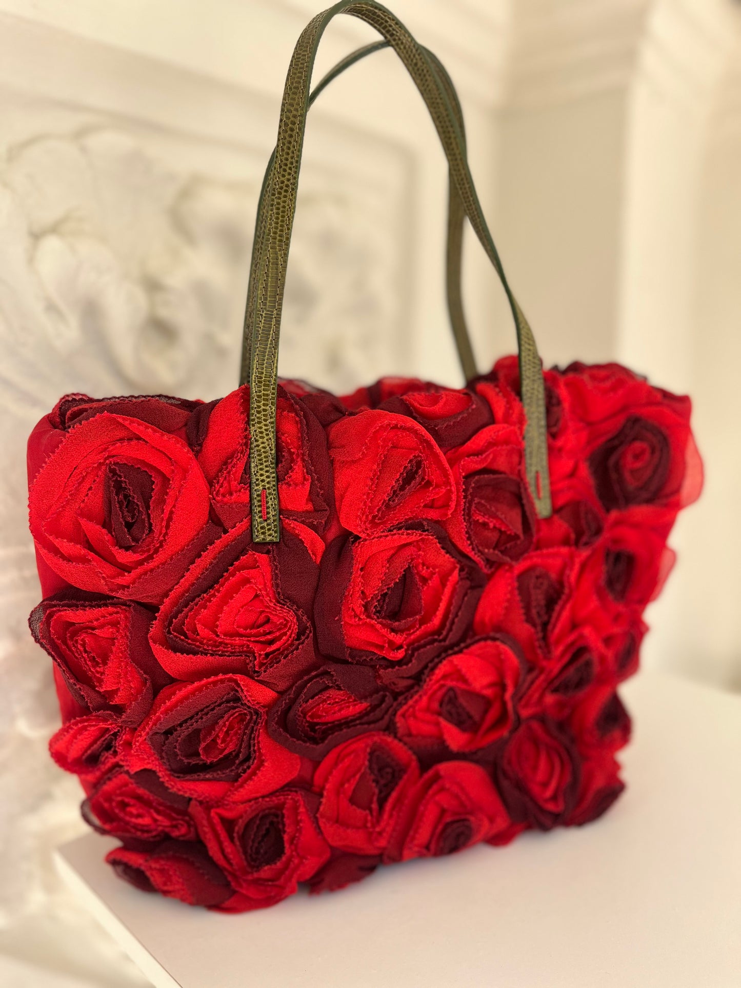 Valentino Garavani Fall-Winter 2000 Runway handbag roses