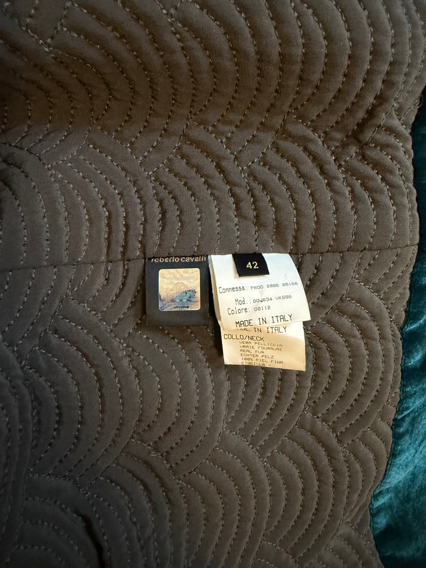 Roberto Cavalli Autumn/Winter 2006 gorgeous emerald green silk velvet gold pattern vest trimmed with chinchilla fur