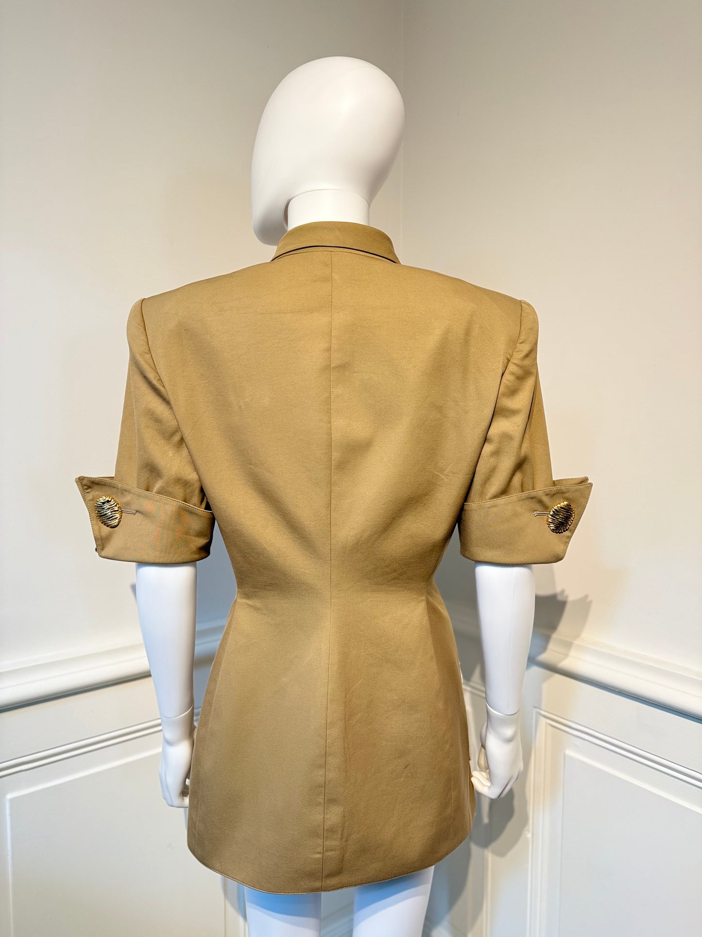Vintage Valentino Garavani Spring/Summer 1993 amazing jacket beaded details embroidery