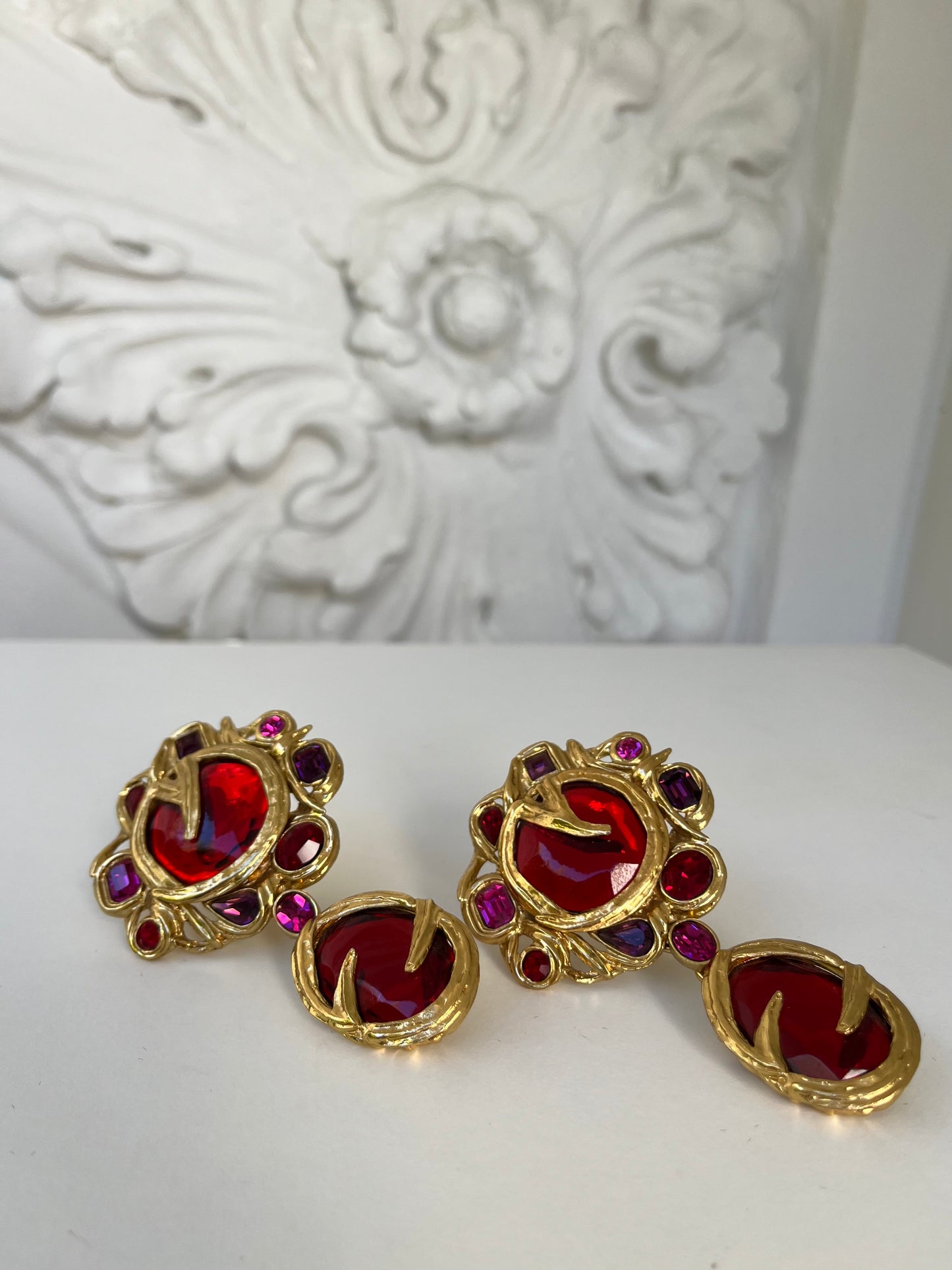 Yves Saint Laurent vintage clips on earrings « Cadix »