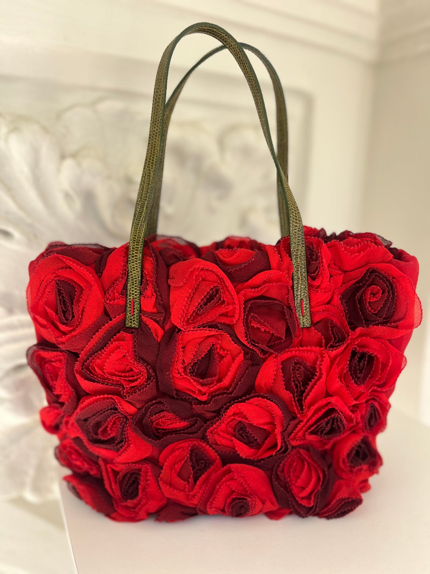 Valentino Garavani Fall-Winter 2000 Runway handbag roses