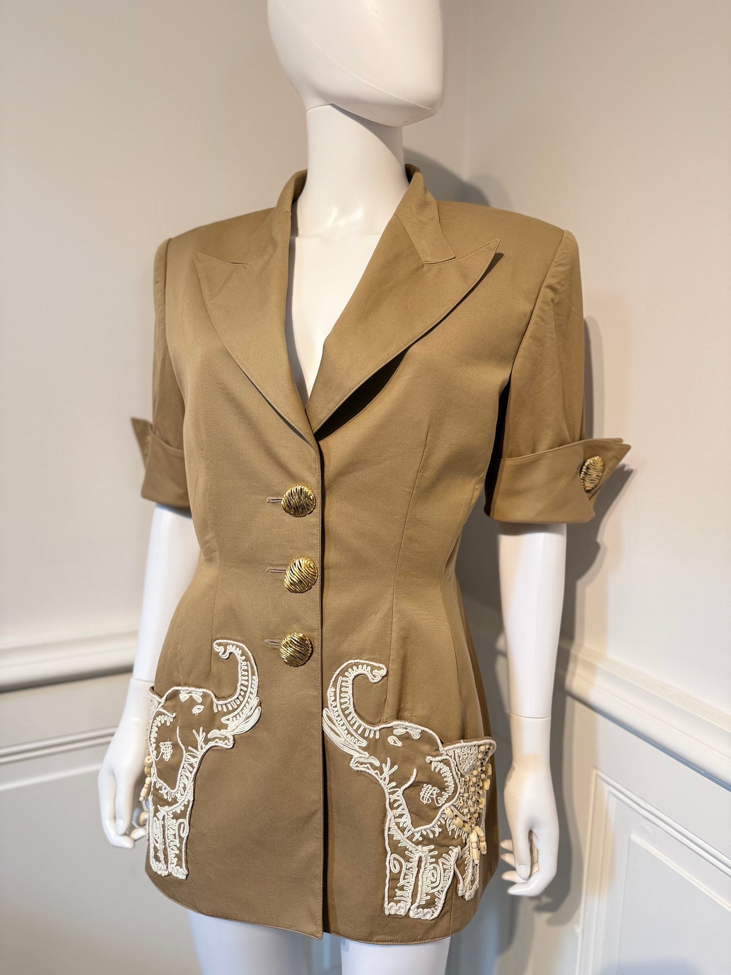 Vintage Valentino Garavani Spring/Summer 1993 amazing jacket beaded details embroidery