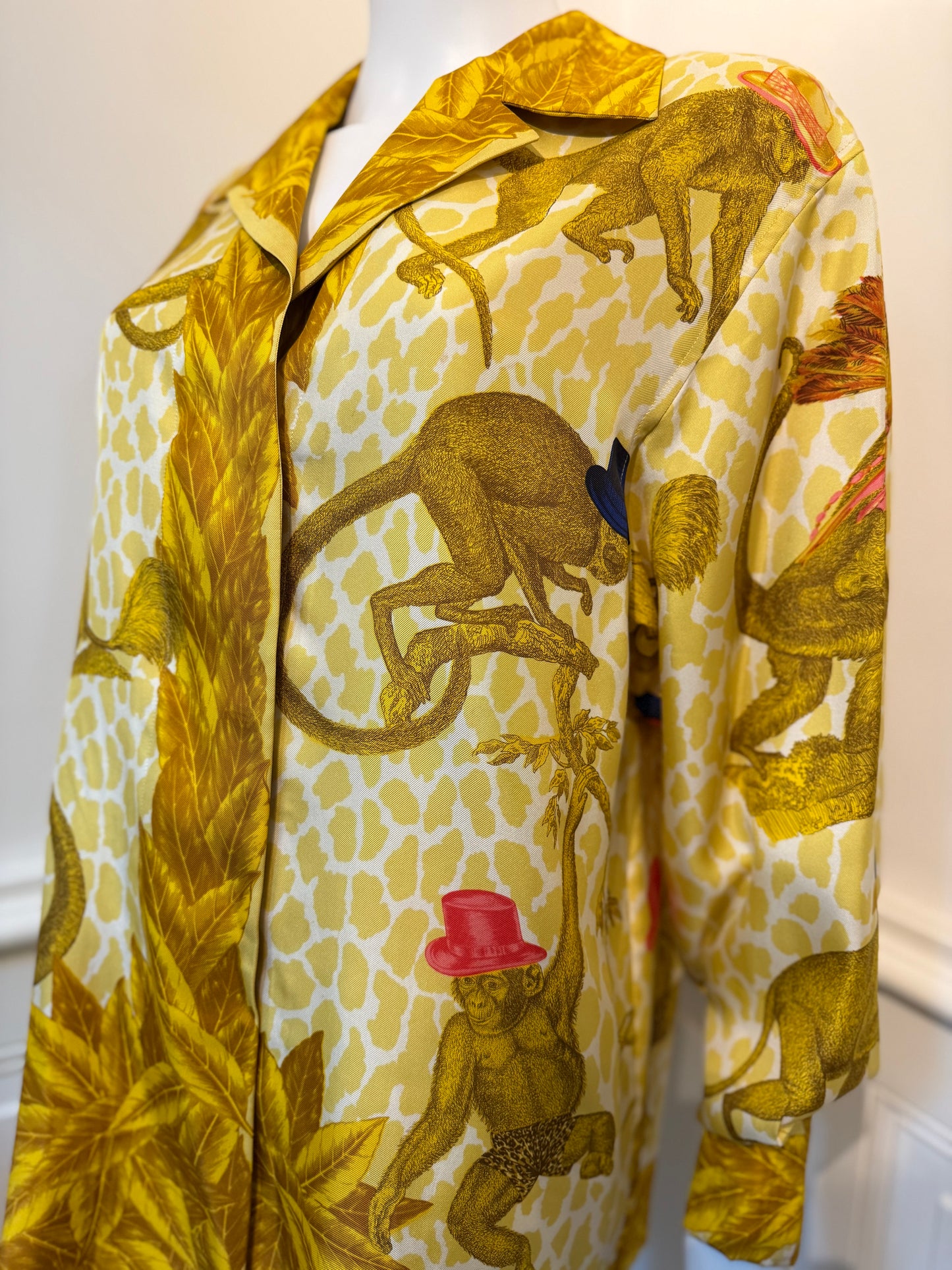 Gucci by Tom Ford 2000’s silk shirt with iconic monkey pattern