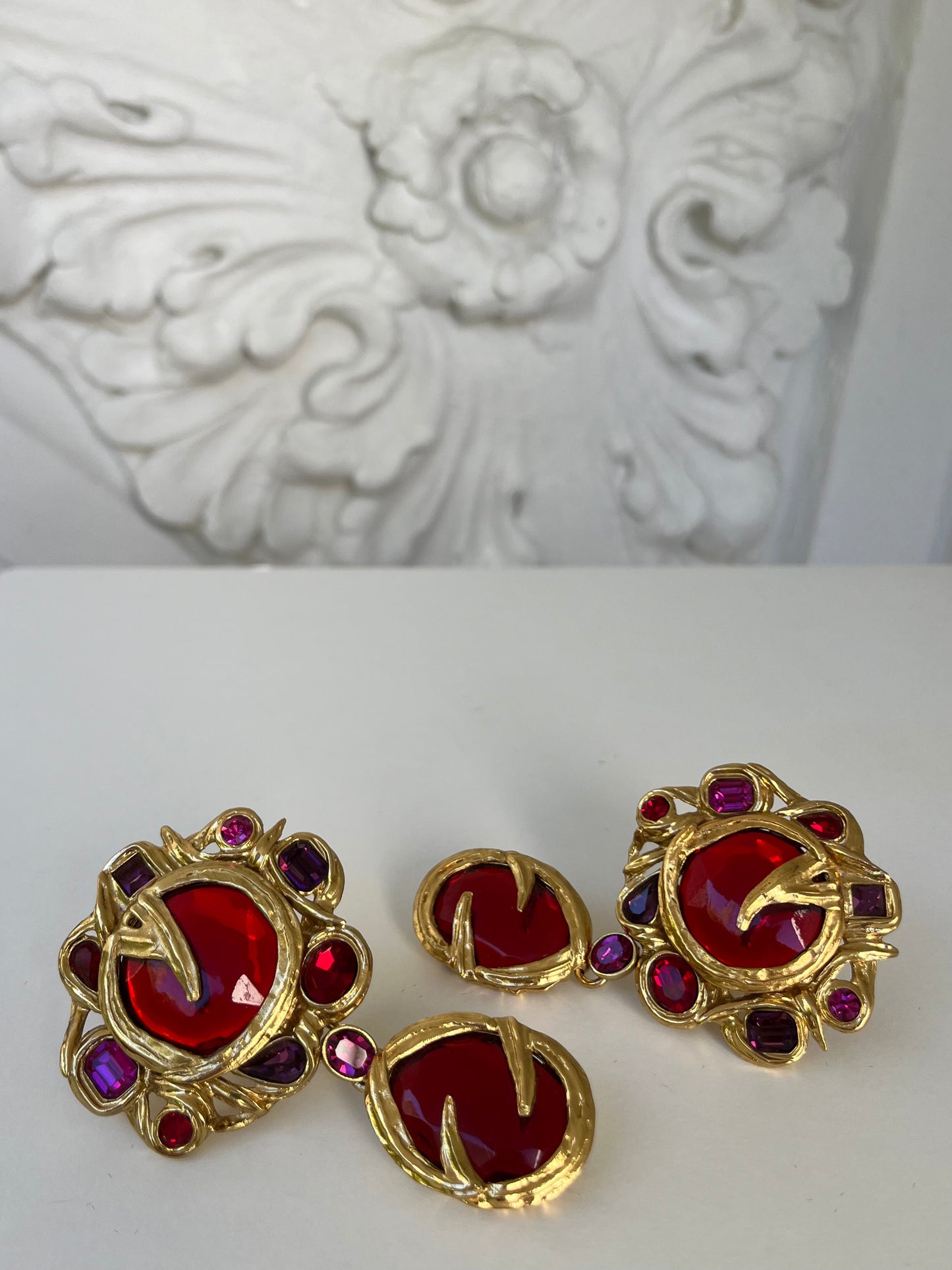 Yves Saint Laurent vintage clips on earrings « Cadix »