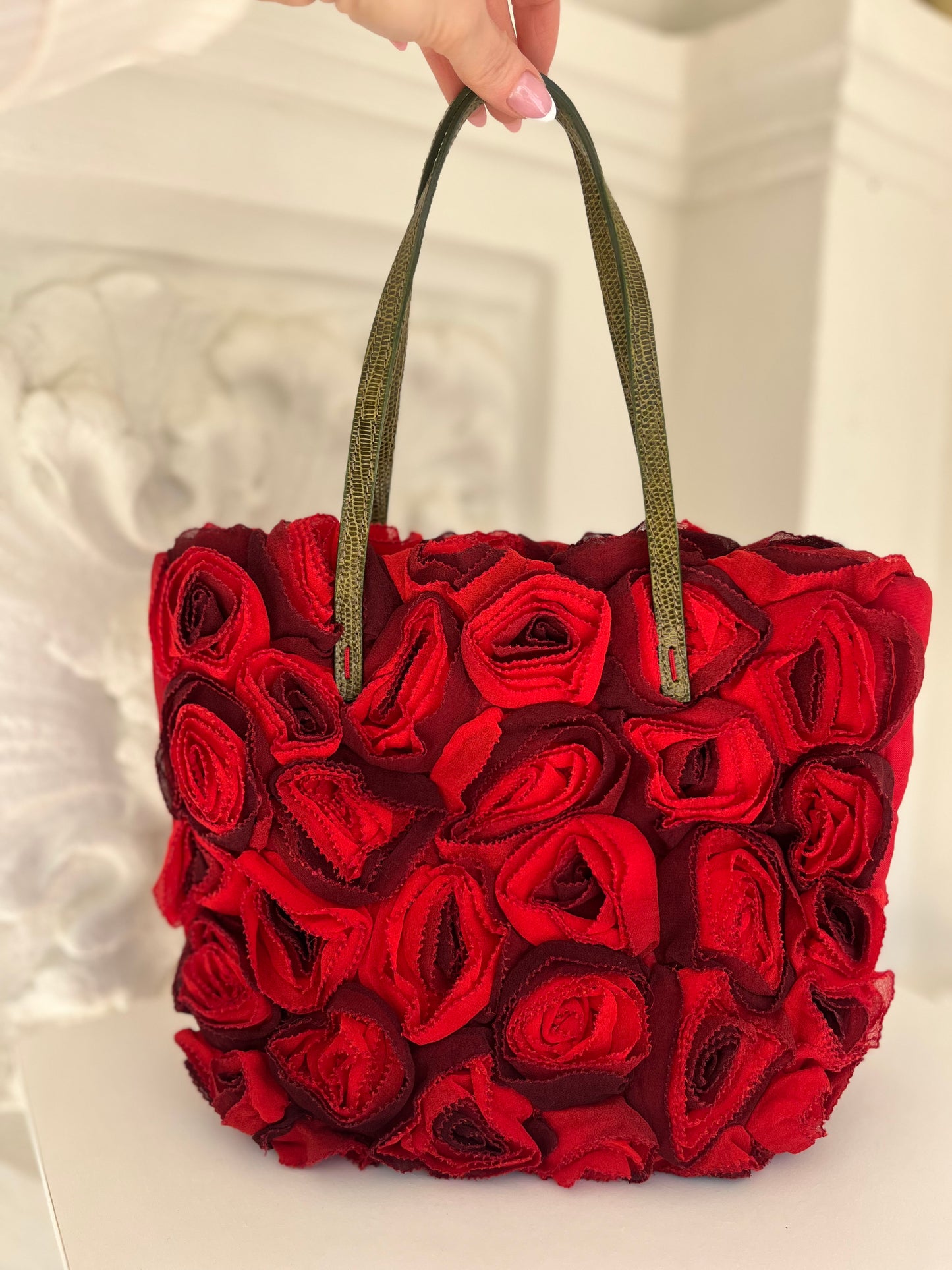 Valentino Garavani Fall-Winter 2000 Runway handbag roses