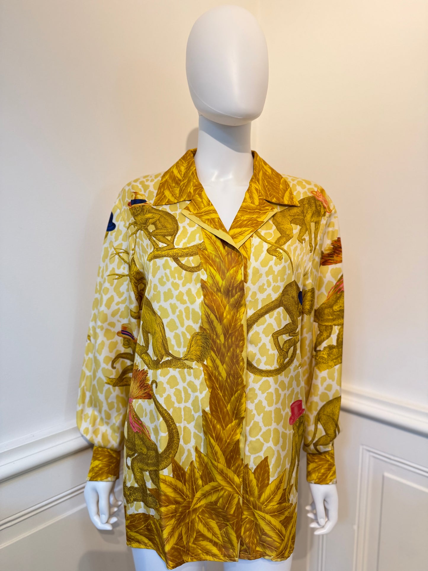 Gucci by Tom Ford 2000’s silk shirt with iconic monkey pattern