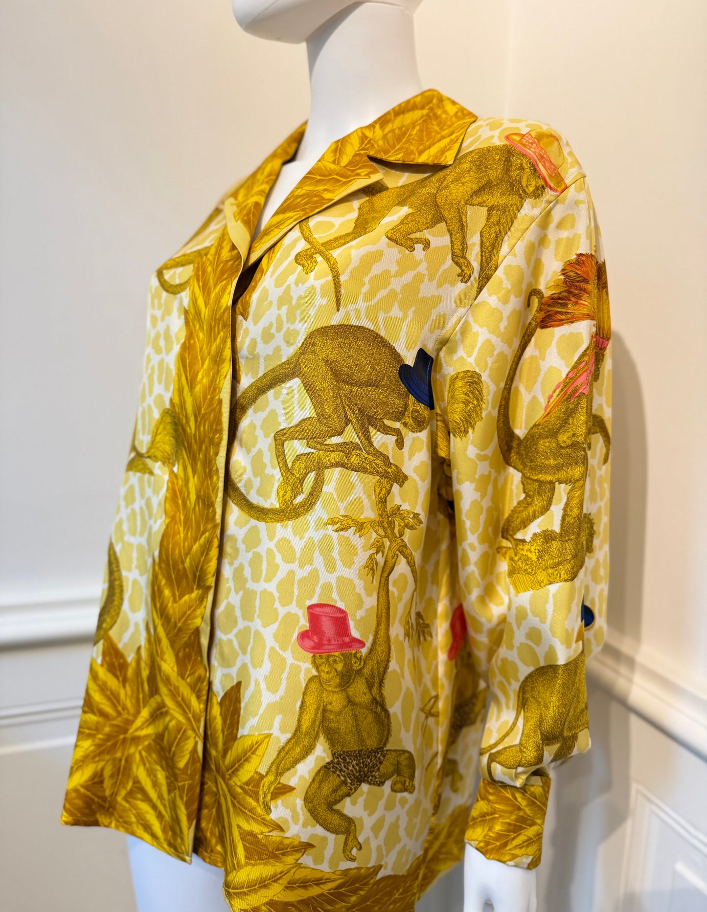 Gucci by Tom Ford 2000’s silk shirt with iconic monkey pattern