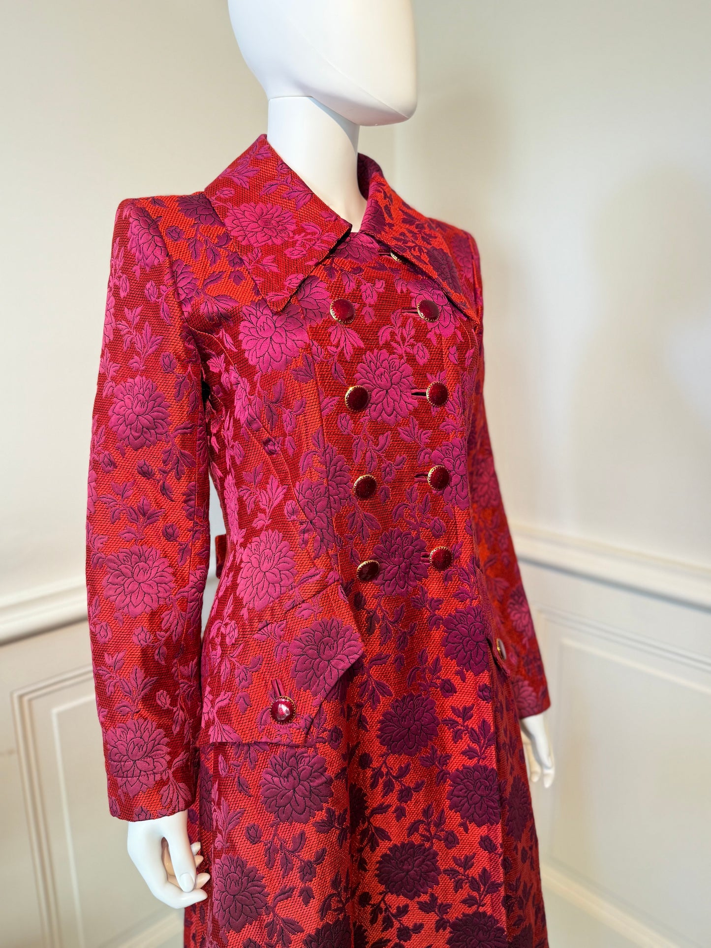 Documented Runway Yves Saint Laurent Rive Gauche AW 1992/1993 Runway brocade coat
