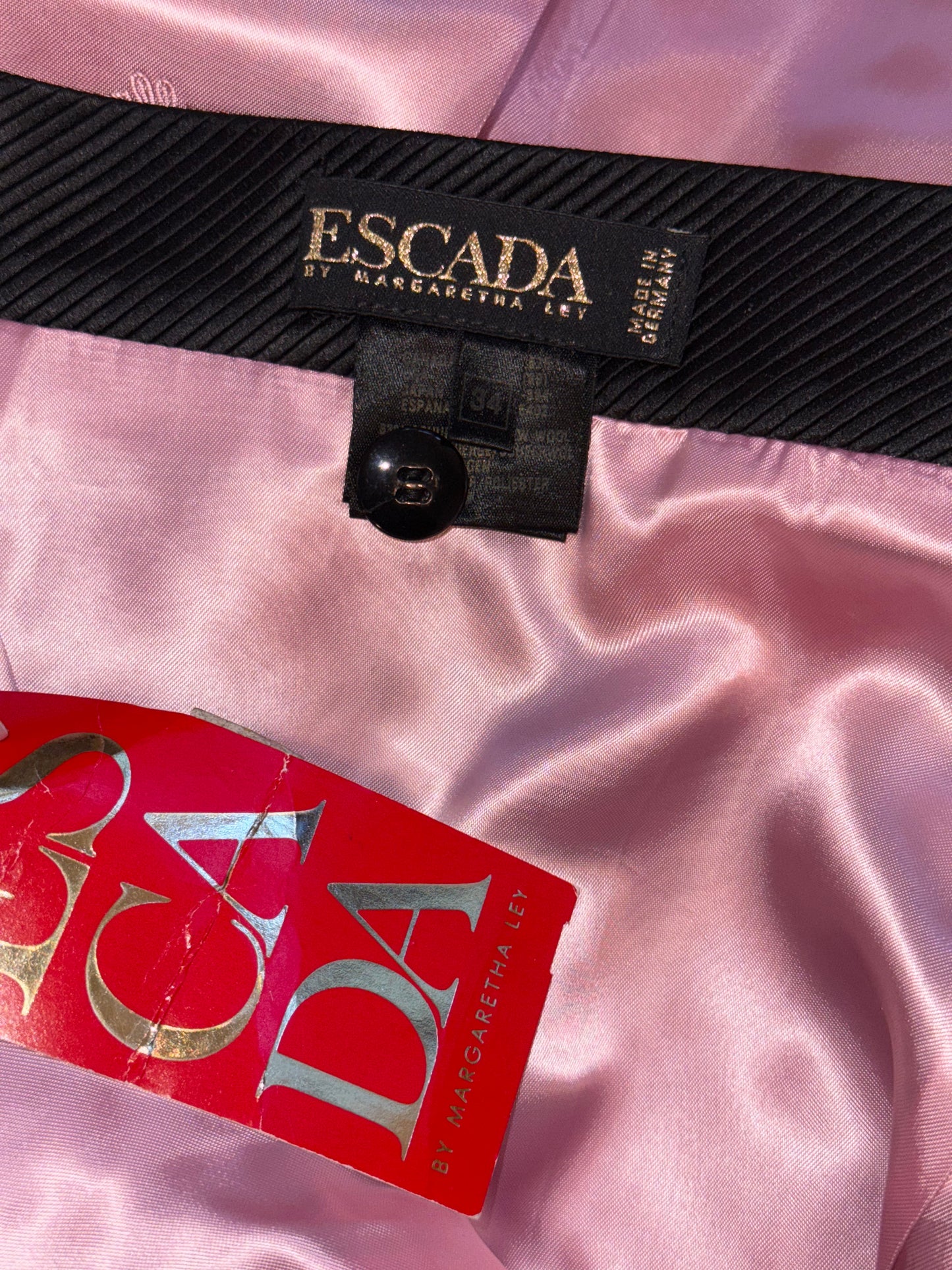 Iconic gorgeous vintage Escada by Margaretha Ley houndstooth skirt suit