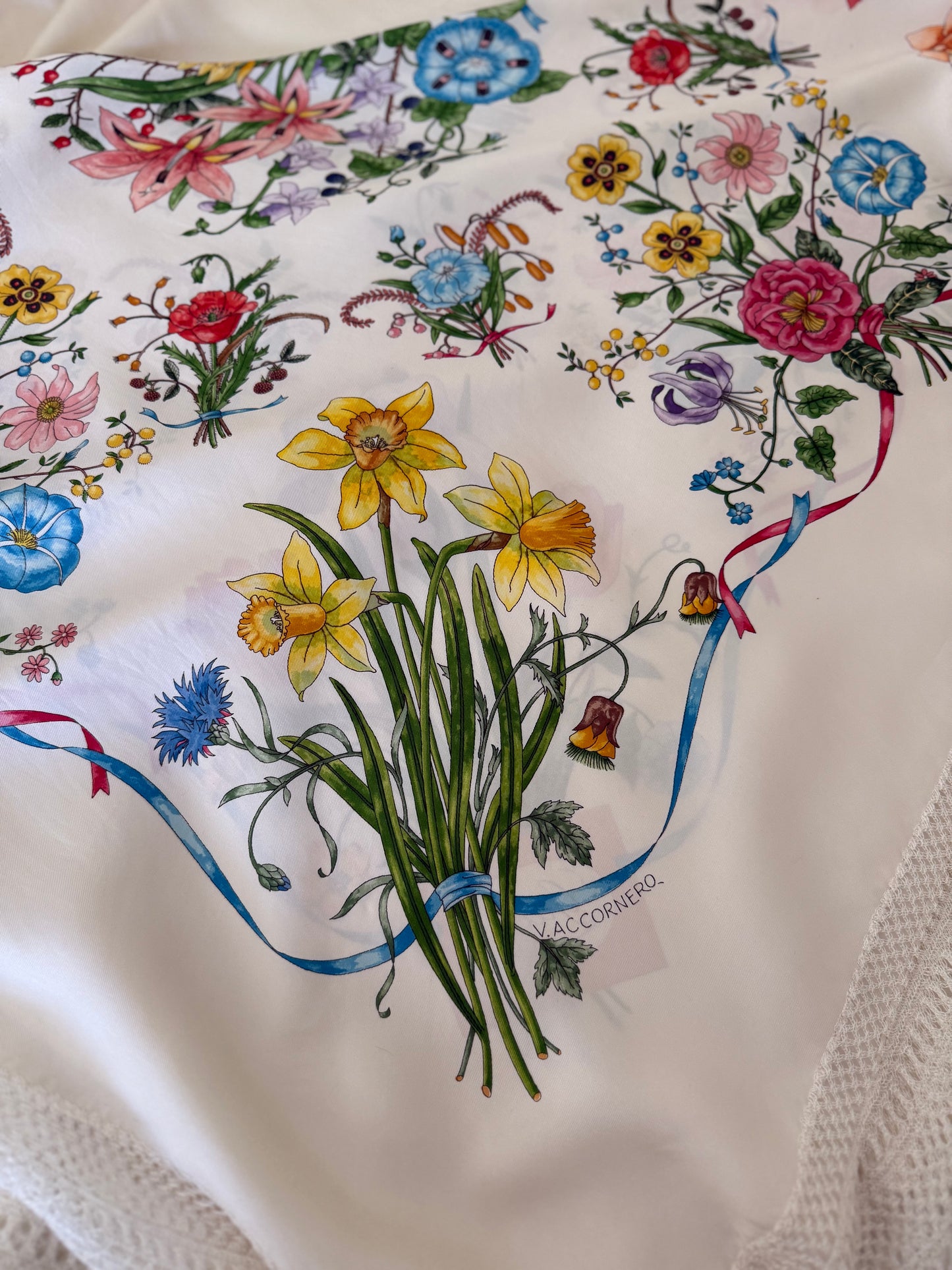 Vintage Gucci by Vittorio Accornero Flora II silk fringed shawl