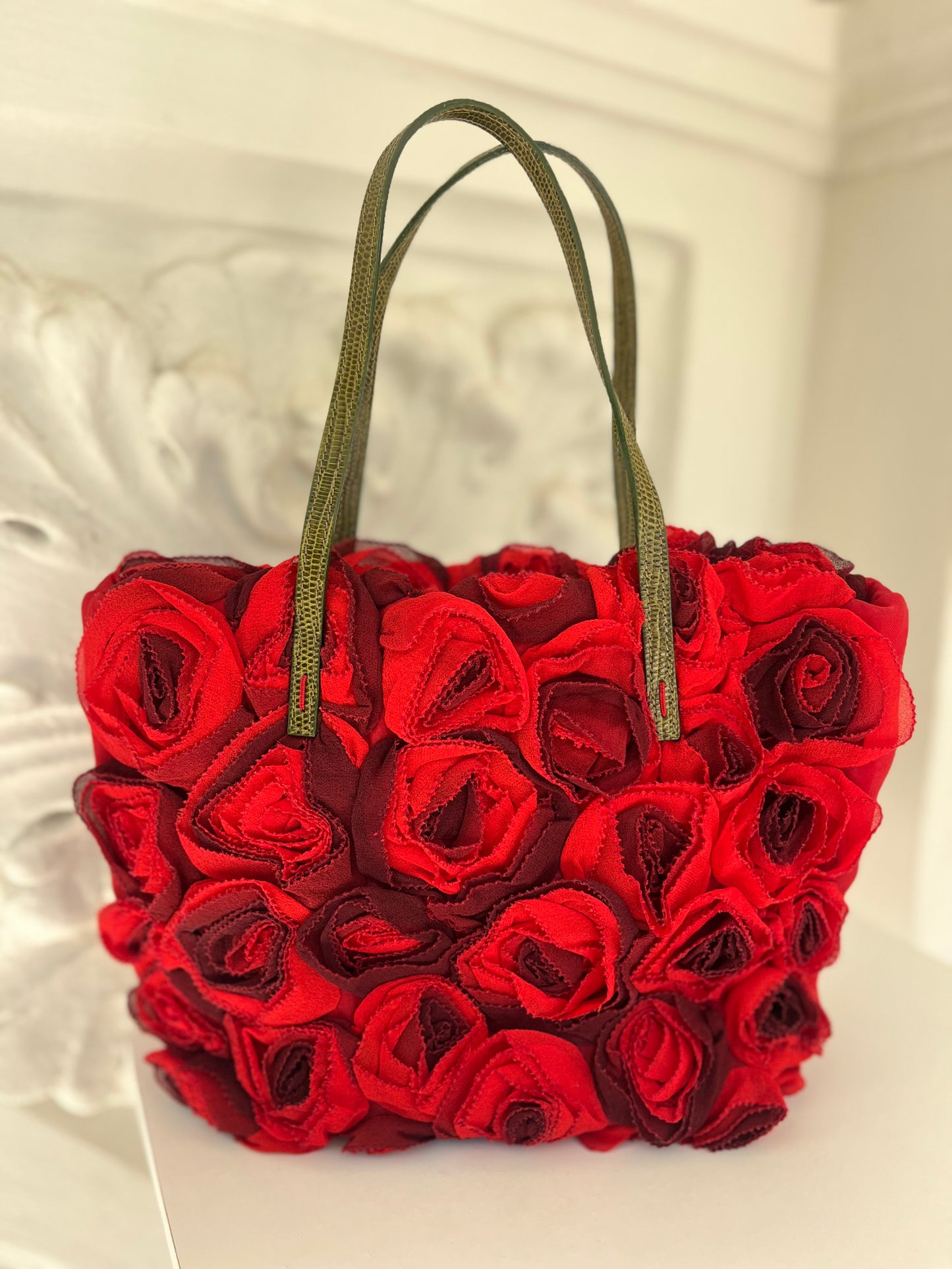 Valentino Garavani Fall-Winter 2000 Runway handbag roses