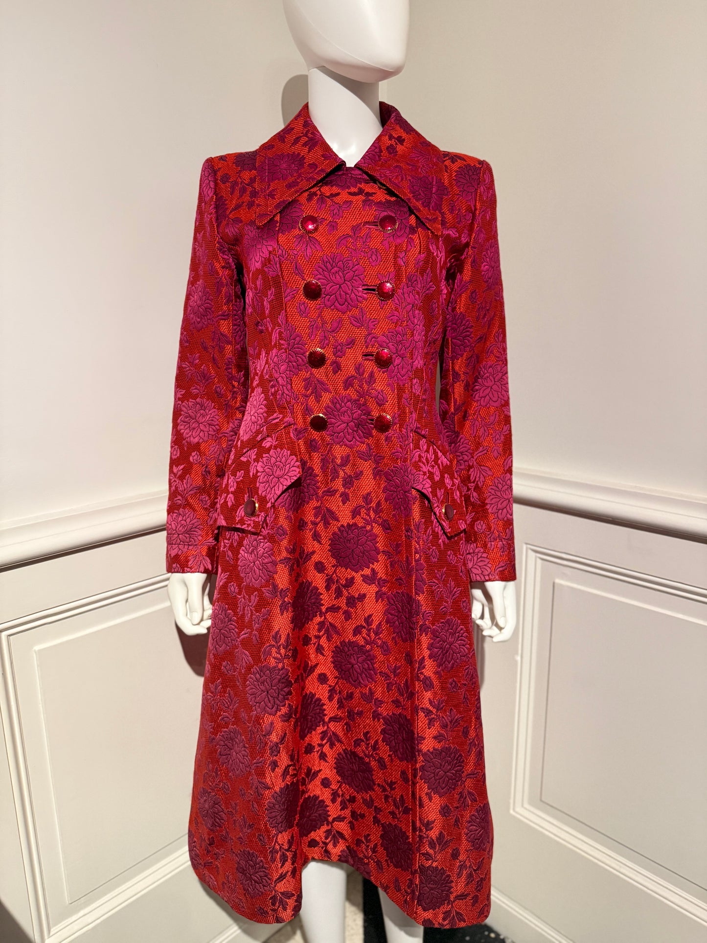 Documented Runway Yves Saint Laurent Rive Gauche AW 1992/1993 Runway brocade coat