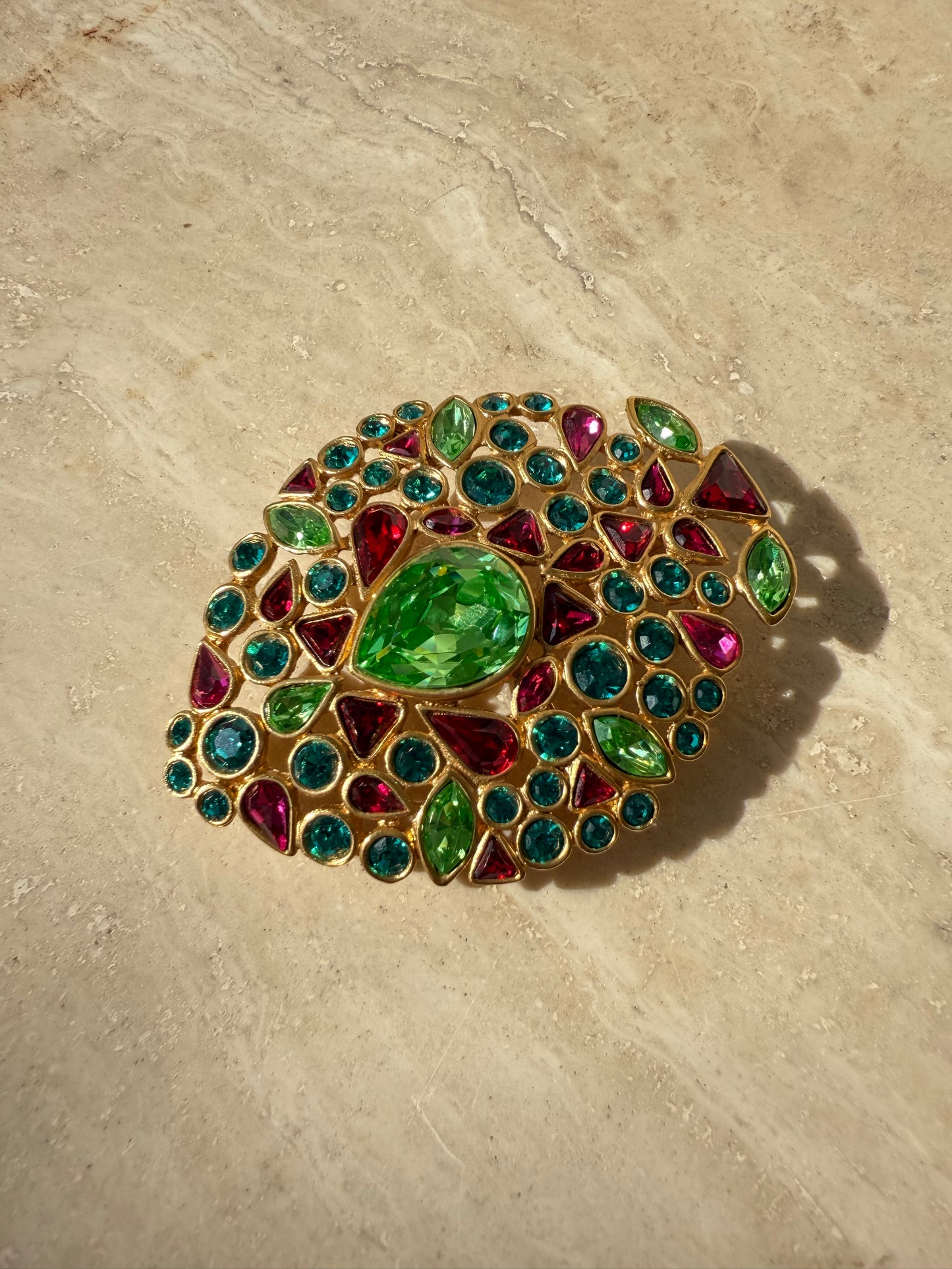 Rare Yves Saint Laurent broche/pendant