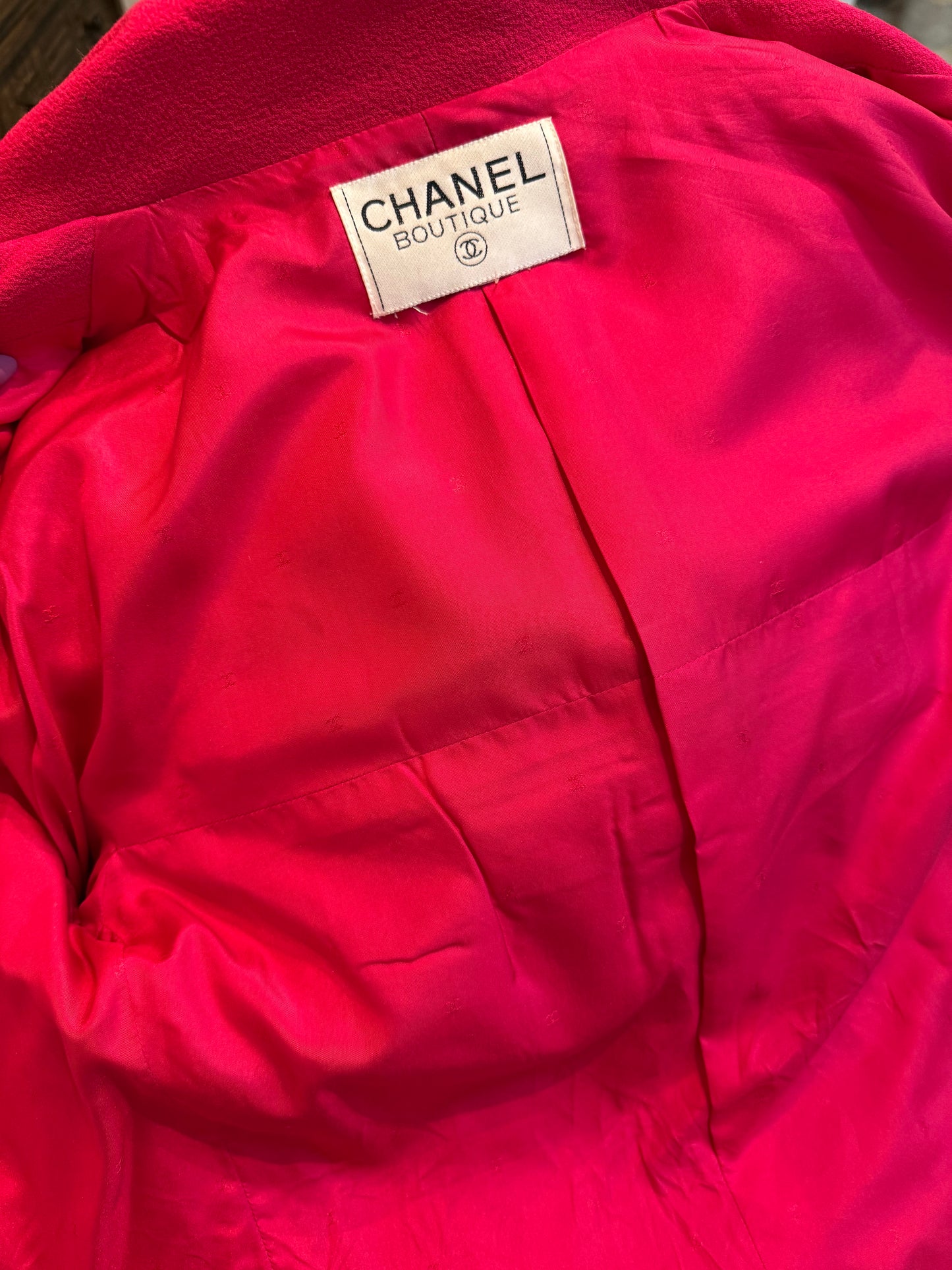 Documented Chanel AW 1991 Hip-Hope Collection Fuchsia Runway skirt suit by Karl Lagerfeld