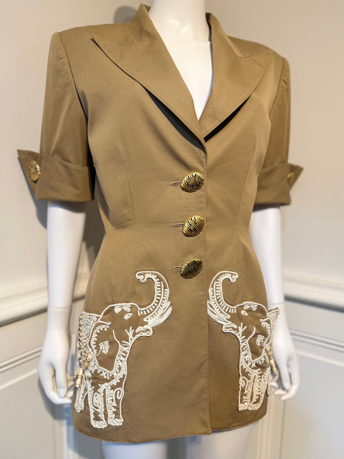 Vintage Valentino Garavani Spring/Summer 1993 amazing jacket beaded details embroidery