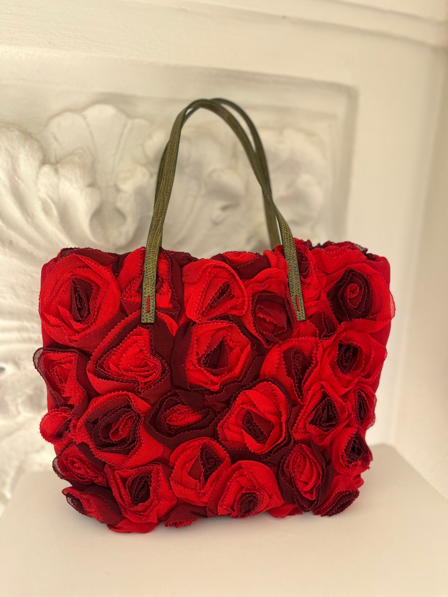 Valentino Garavani Fall-Winter 2000 Runway handbag roses