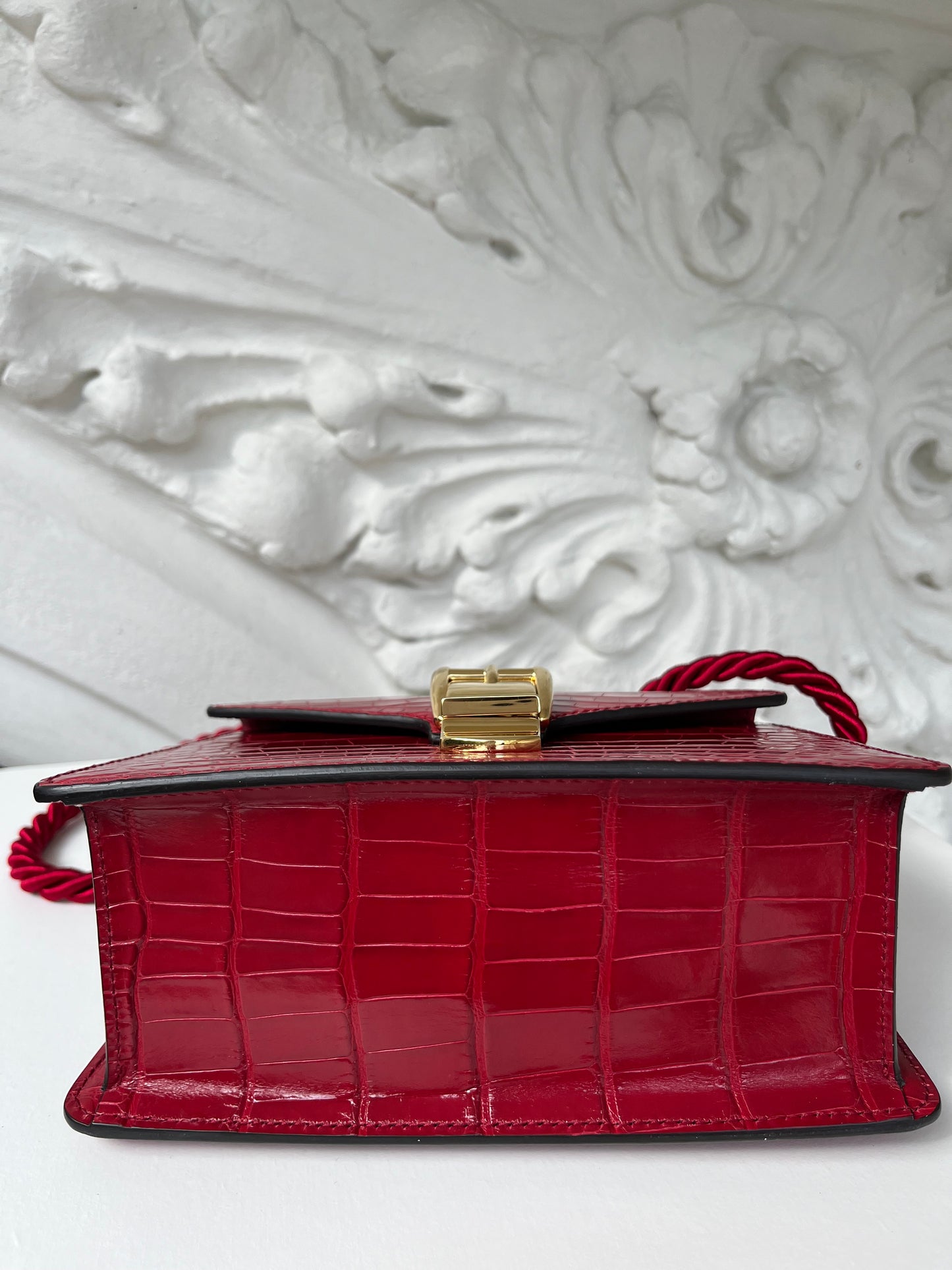 Gucci rare limited edition Pre-fall 2019 Sylvie chain Top handle crocodile leather handbag