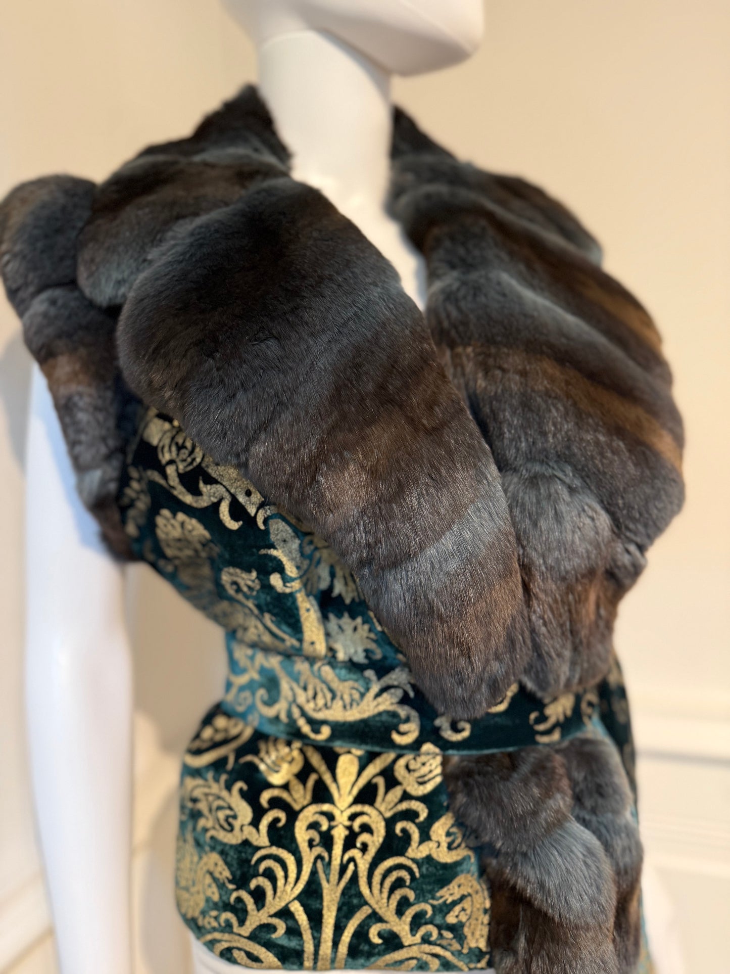 Roberto Cavalli Autumn/Winter 2006 gorgeous emerald green silk velvet gold pattern vest trimmed with chinchilla fur