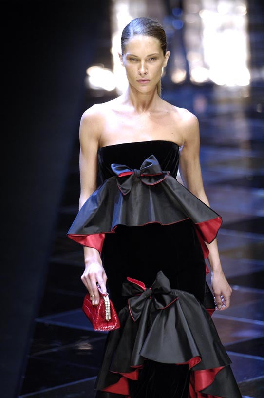 Rare Valentino F/W 2005 Runway crocodile skin clutch purse