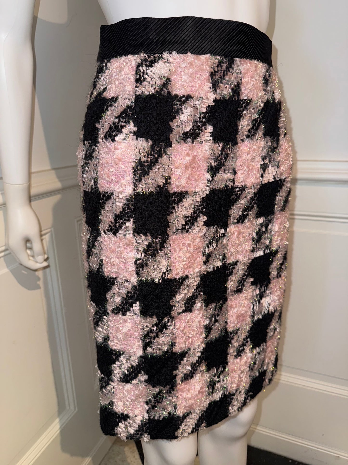 Iconic gorgeous vintage Escada by Margaretha Ley houndstooth skirt suit